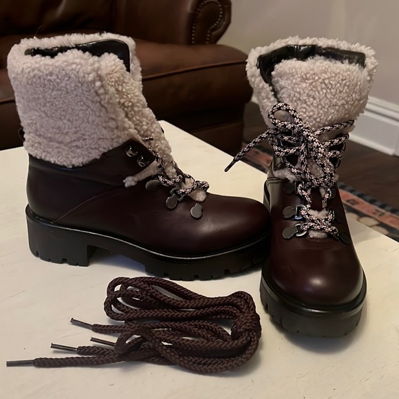 Aquatalia Jamie Boots; Leather & Shearling; Size 8 - Picture 2 of 11